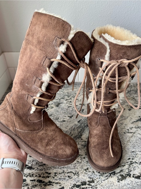 UGG Shoes - Vintage UGG Australia Whitley Tall Suede Sheepskin Lace Up Boot. Size 5. VGUC